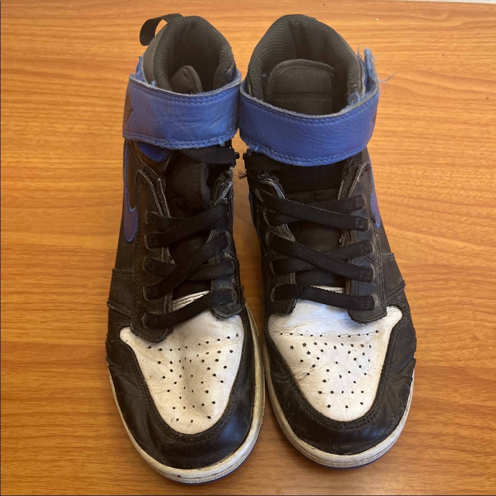 Jordan 1 FlyEase - Picture 4 of 9